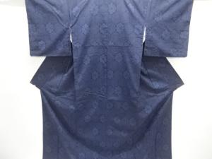 未使用品　花亀甲模様織出し本真綿結城紬着物